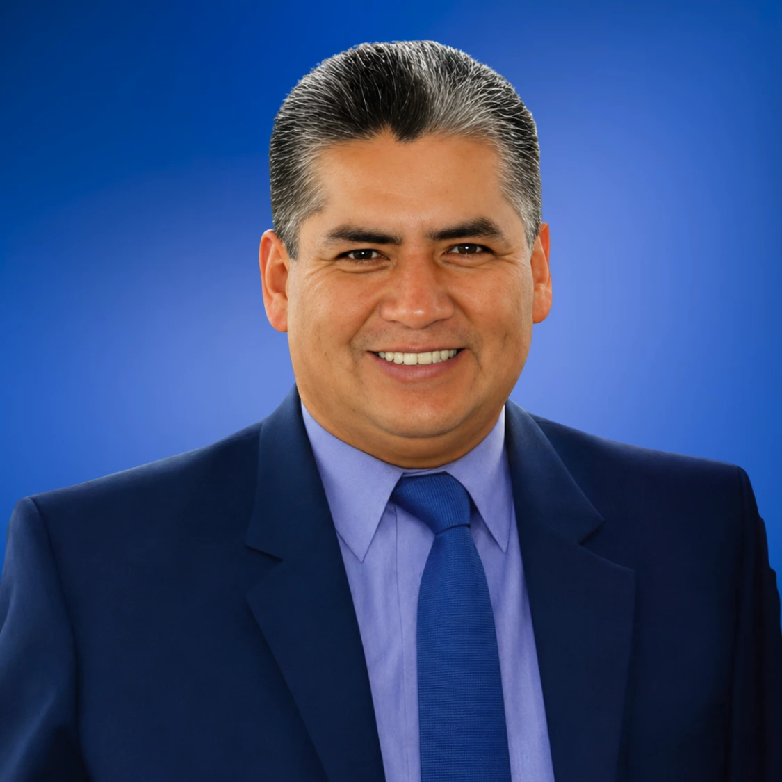Dr. Carlos Alcides Almidón Ortiz